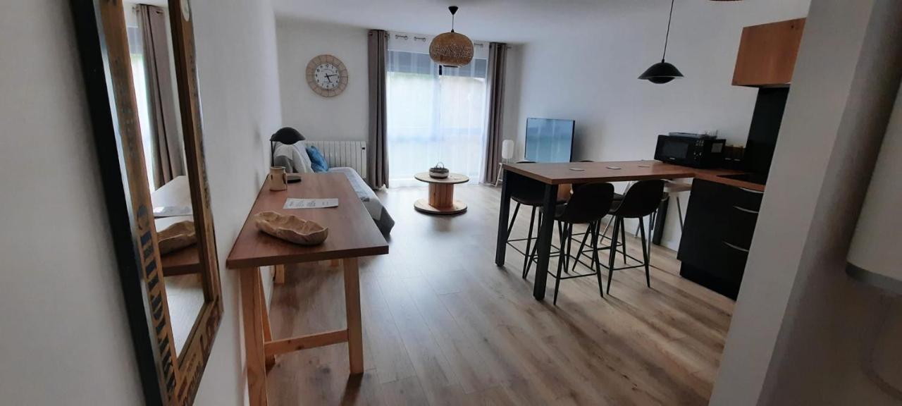 Appartement Renove Totalement - Vue Sur Jardin - 52 M² Houdemont Esterno foto
